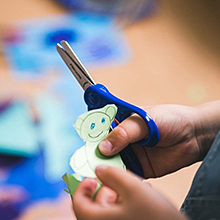 Dětské nůžky se zaoblenou špičkou Fiskars - modré