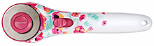 Řezací kolečko s motivem květin Fiskars &#216; 45 mm